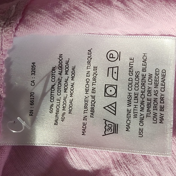 Anthropologie Meadow Rue Lilac embellished t shirt. Size L - Picture 7 of 7